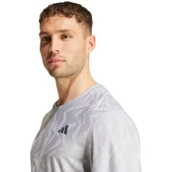 Clearance - Ultimate Engineered Running Tee - Laufshirt Laufbekleidung|Shirts, Hemden & Longsleeves