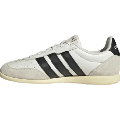 adidas - Women's Barreda Lo - Sneaker^ Sneaker