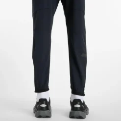 New Balance - Run Essentials Jogger - Laufhose