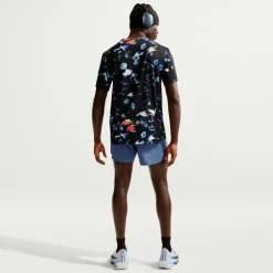 - Dri-Fit ADV Aeroswift AOP S/S - Laufshirt>Nike Outlet