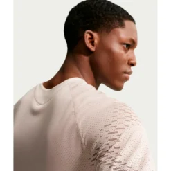 Sale - Stride Dri-FIT ADV Short-Sleeve Running Top - Laufshirt Laufbekleidung|Shirts, Hemden & Longsleeves