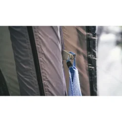 - Wolfburg Air - Busvorzelt><noscript><img width=