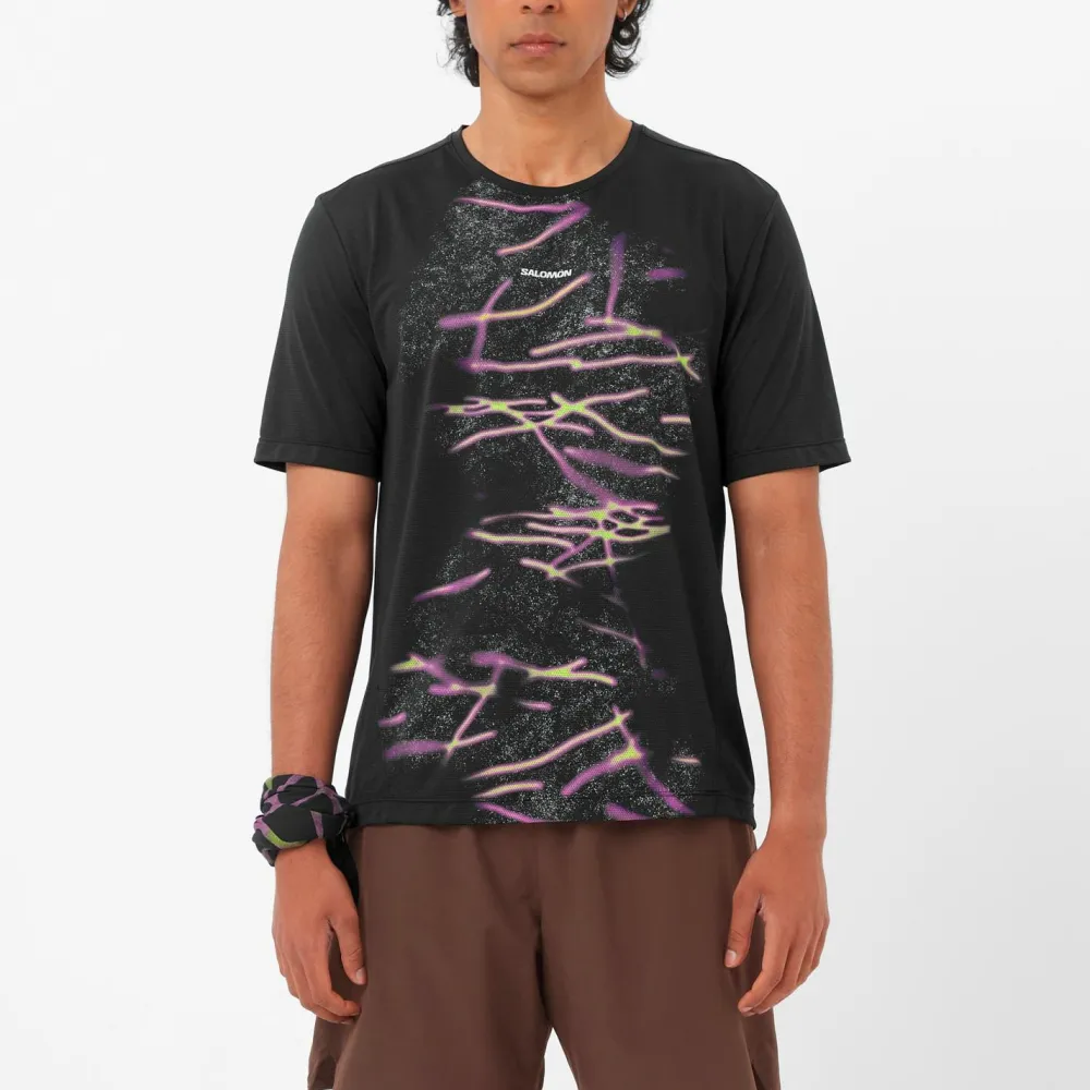 Online - SHKout Core S/S Tee GFX - Laufshirt Laufbekleidung|Shirts, Hemden & Longsleeves